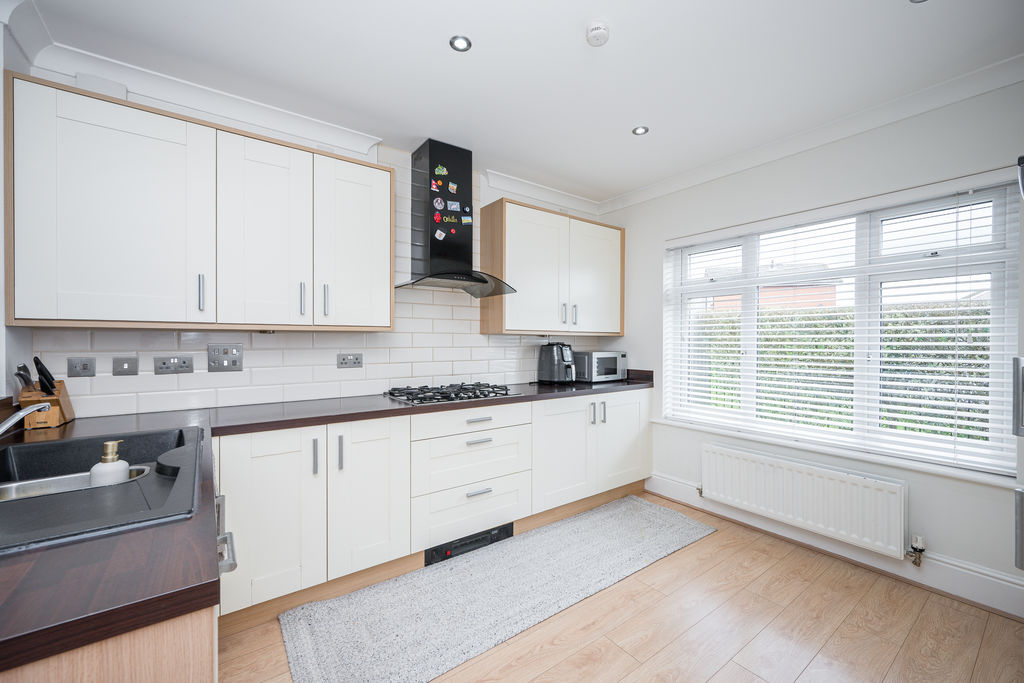 Kitchen- click for photo gallery